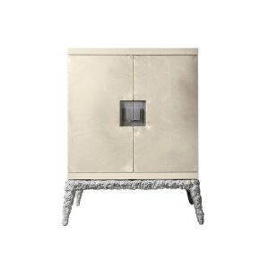Blade Cabinet