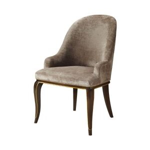 Doyenne dining chair